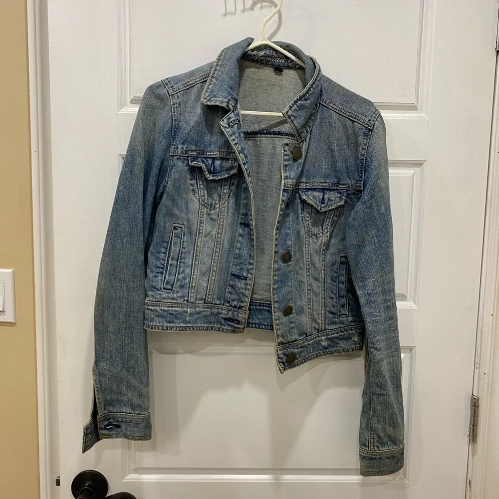 Cropped Jean Jacket - Picture 1 of 3